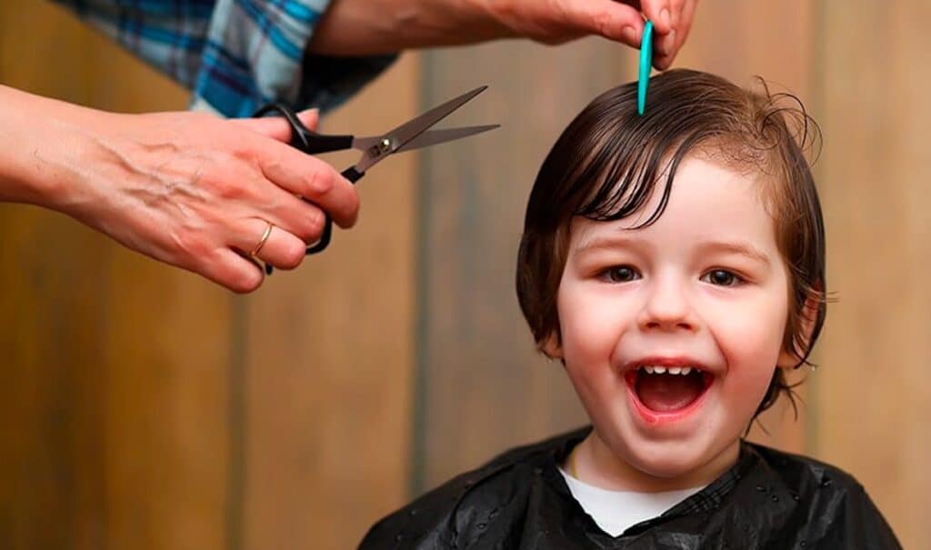 Quando Tagliare I Capelli Ai Bambini Per La Prima Volta