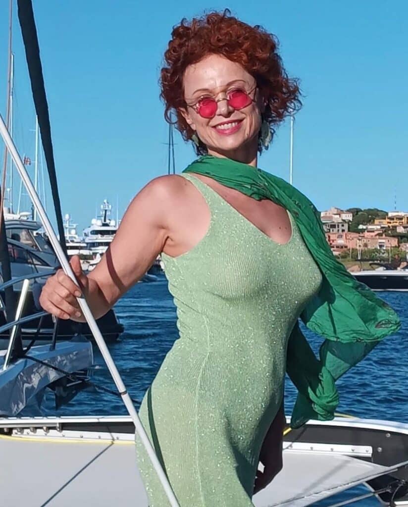 Beatrice Luzzi oggi al GF nella foto vintage è super sexy