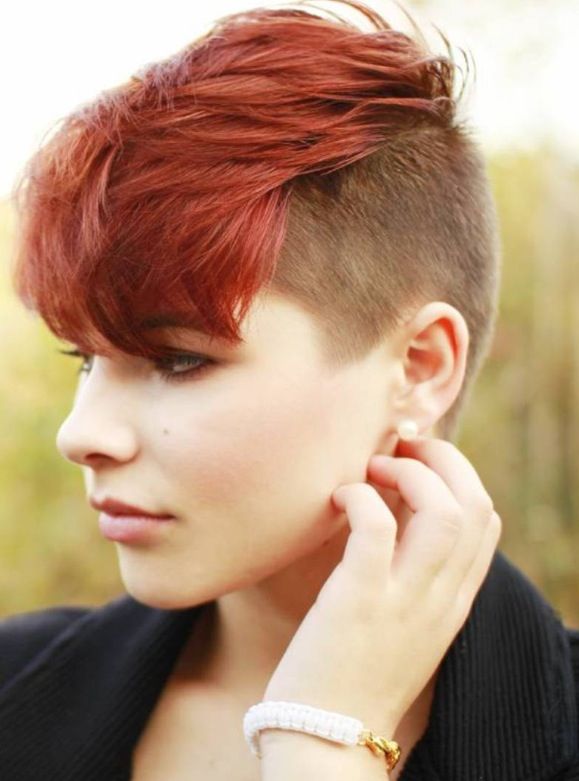 short layered  undercut  hairstyle CapelliStyle