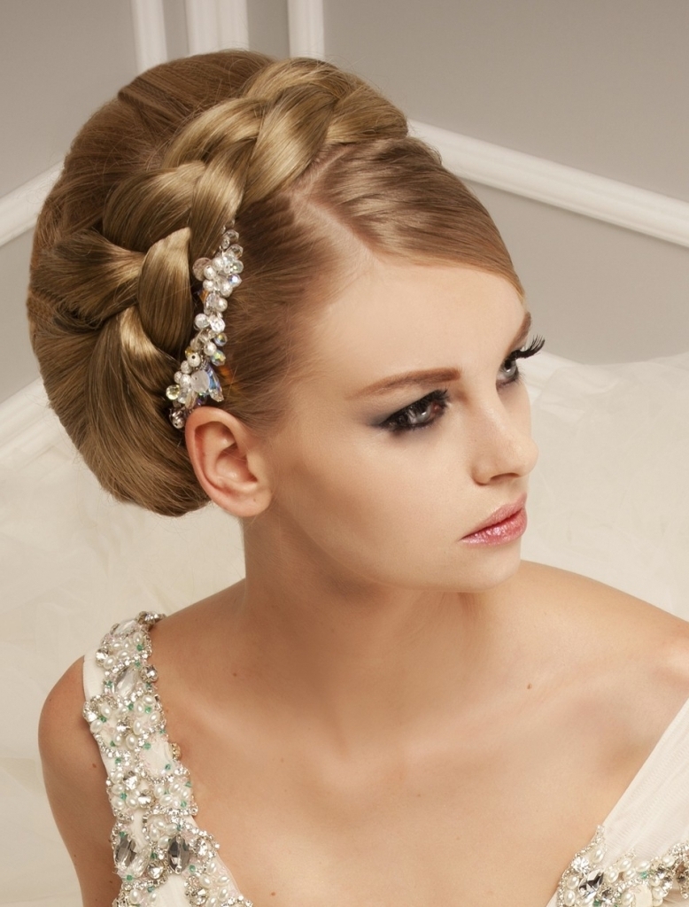 Hairstyle For The Bride Alluring And Latest Wedding Hairstyles To Try ...