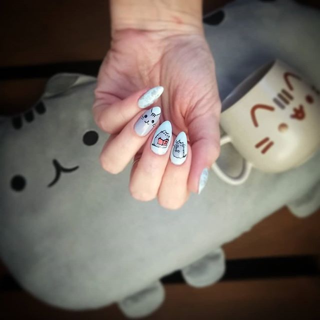 Manicure gatti