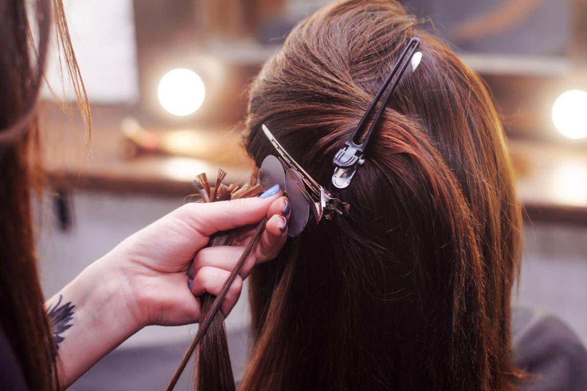 Extension capelli, con clip e capelli veri: Costi e consigli